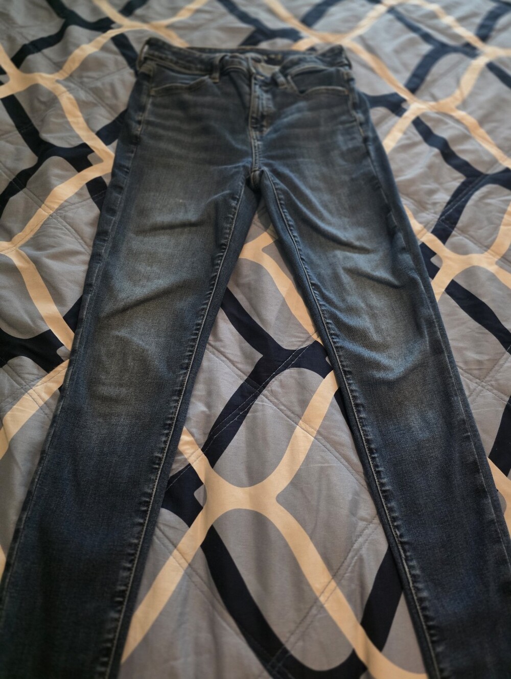 American Eagle Dark Wash Skinny Jeans